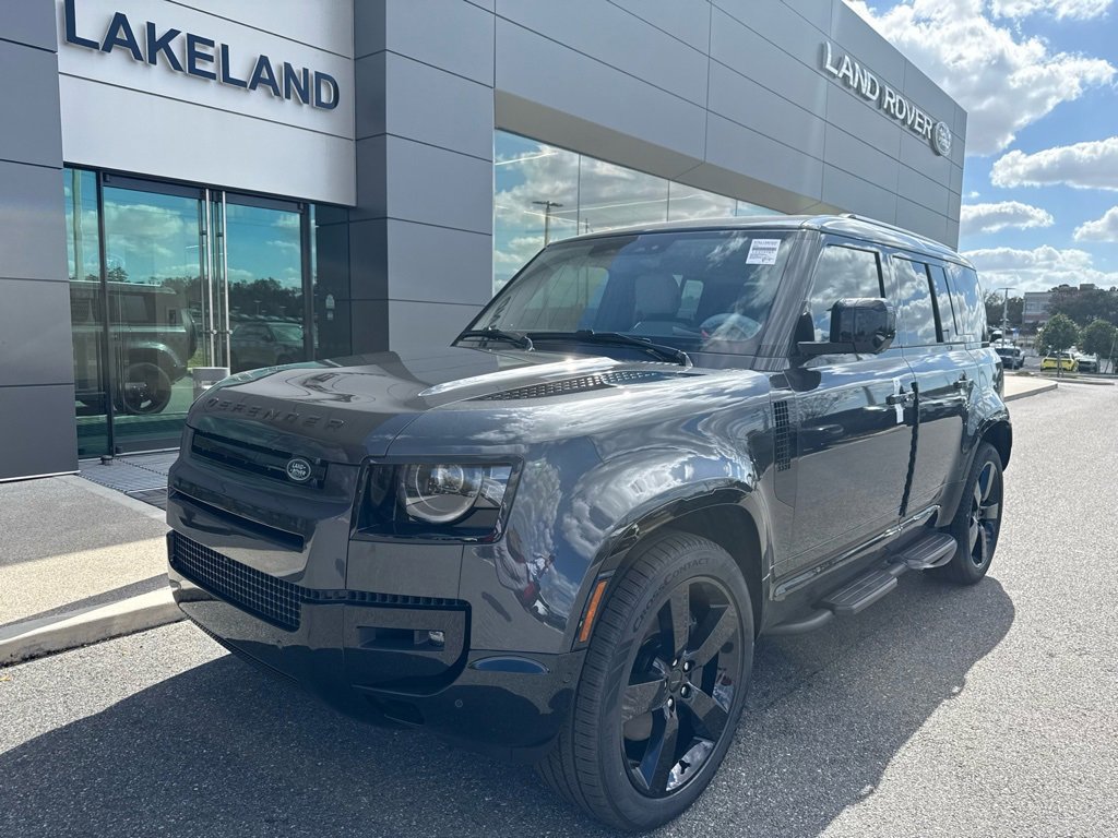 New 2026 Land Rover Defender 110 X-Dynamic SE image 1