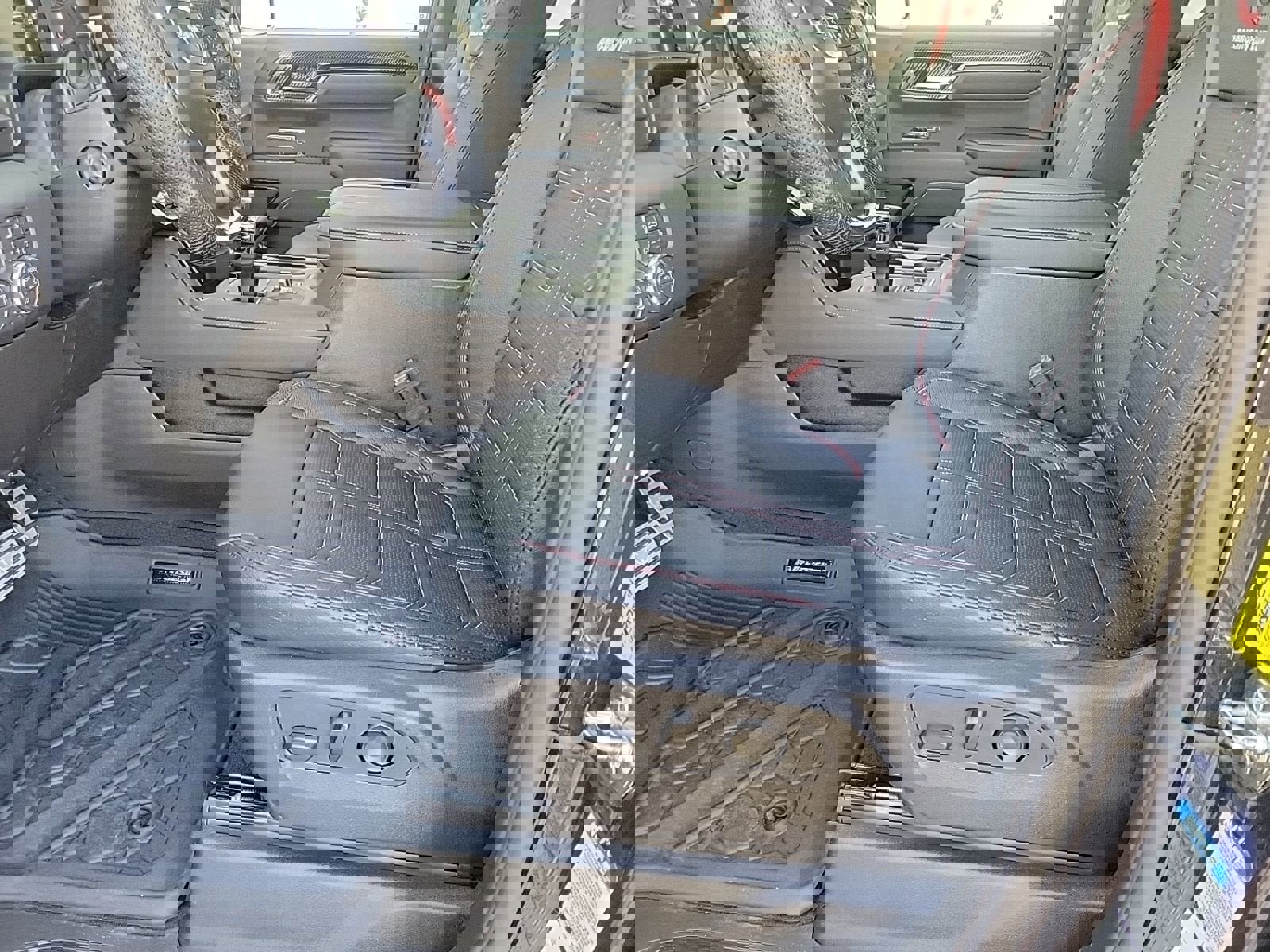 New 2026 GMC Sierra 1500 AT4 w/ Technology Package image 24