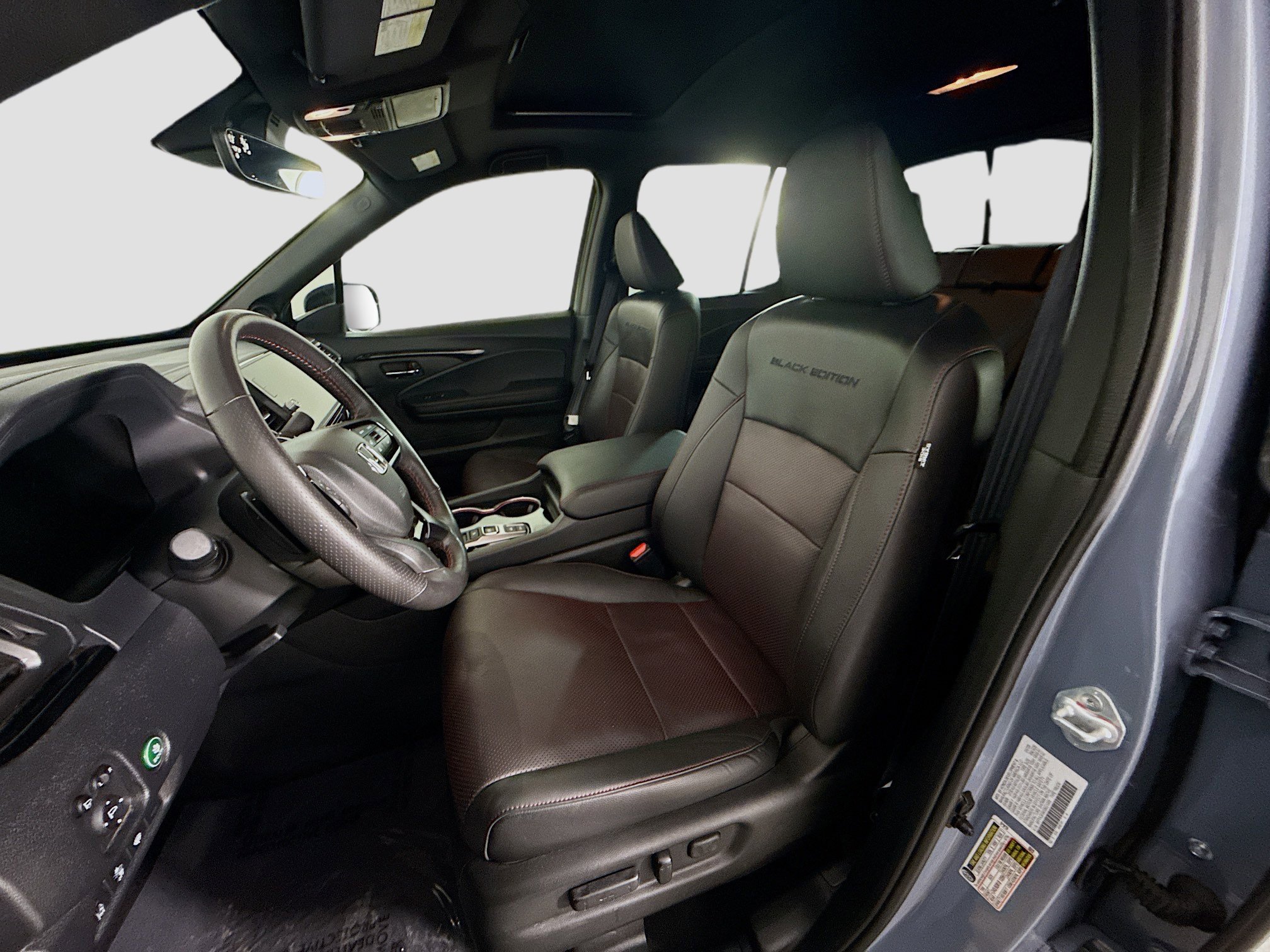 Used 2025 Honda Ridgeline Black Edition image 22