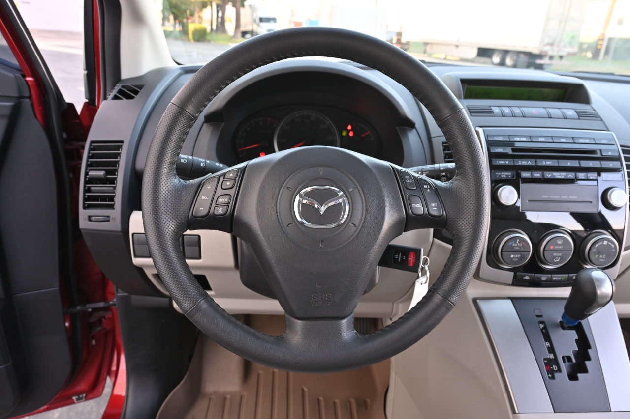 Used 2010 MAZDA MAZDA5 Touring FWD image 22