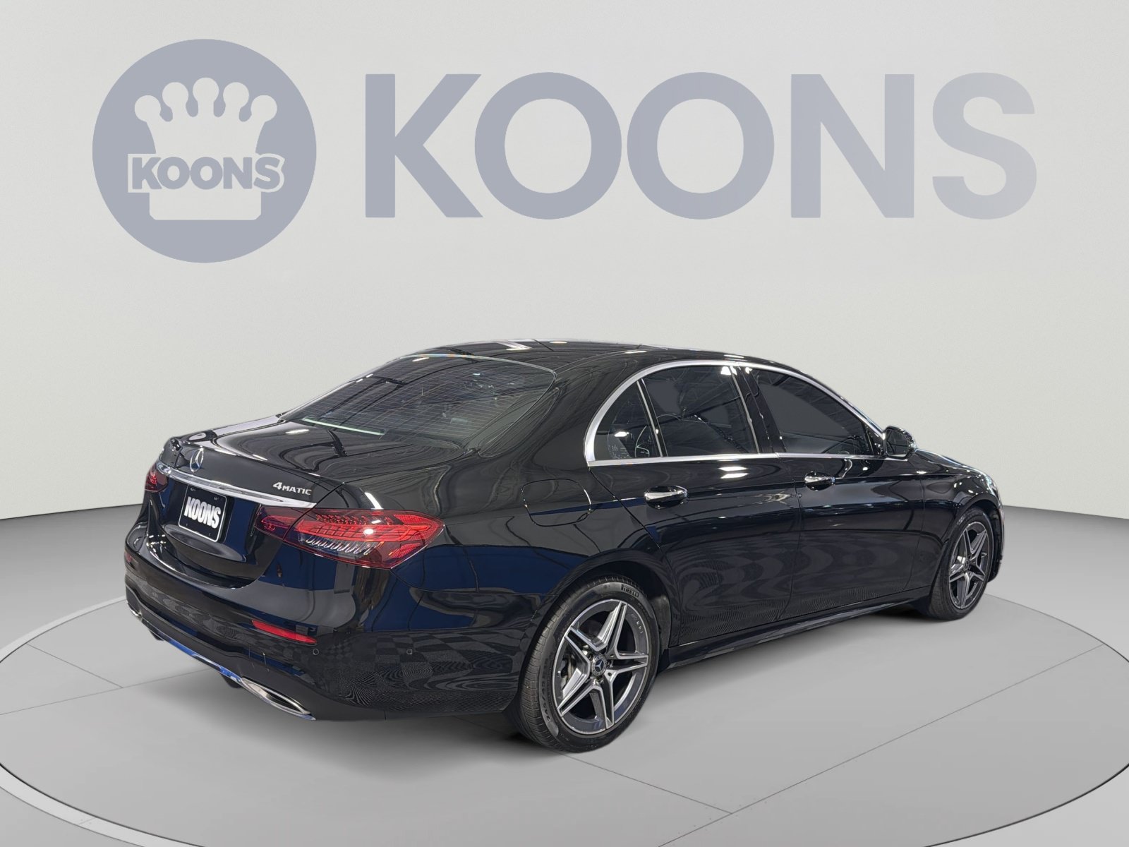 Used 2023 Mercedes-Benz E 350 4MATIC Sedan w/ Premium Package image 7