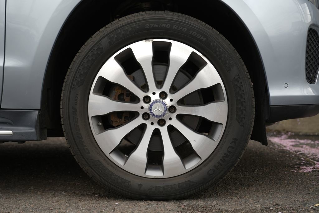 Used 2017 Mercedes-Benz GLS 450 4MATIC image 10