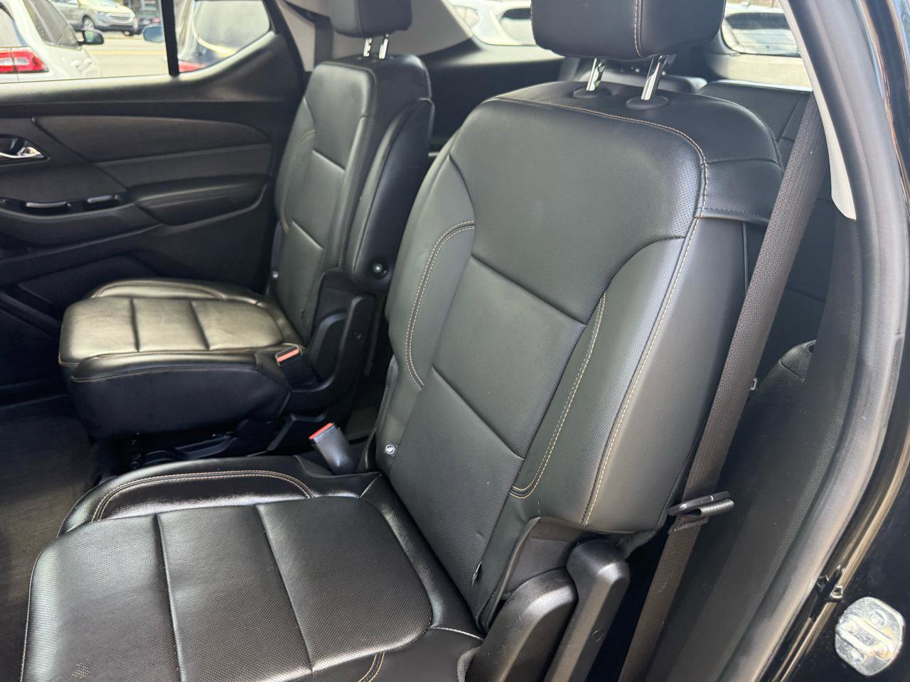 Used 2019 Chevrolet Traverse Premier w/ Redline Edition AWD/4WD image 34