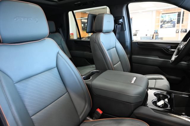 New 2026 GMC Yukon AT4 w/ AT4 Premium Plus Package AWD/4WD image 10