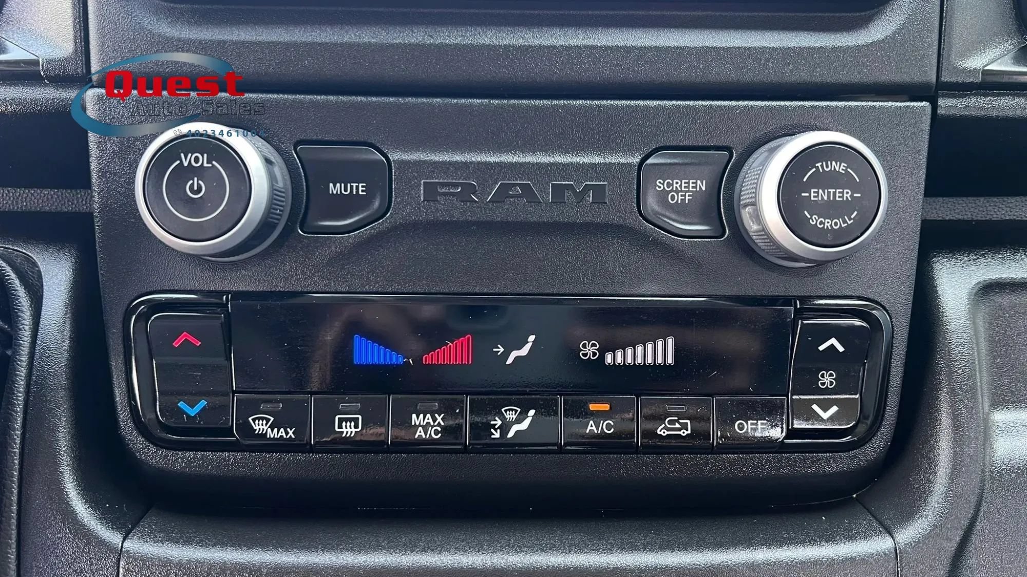 Used 2025 RAM ProMaster 2500 w/ Convenience Group FWD image 28