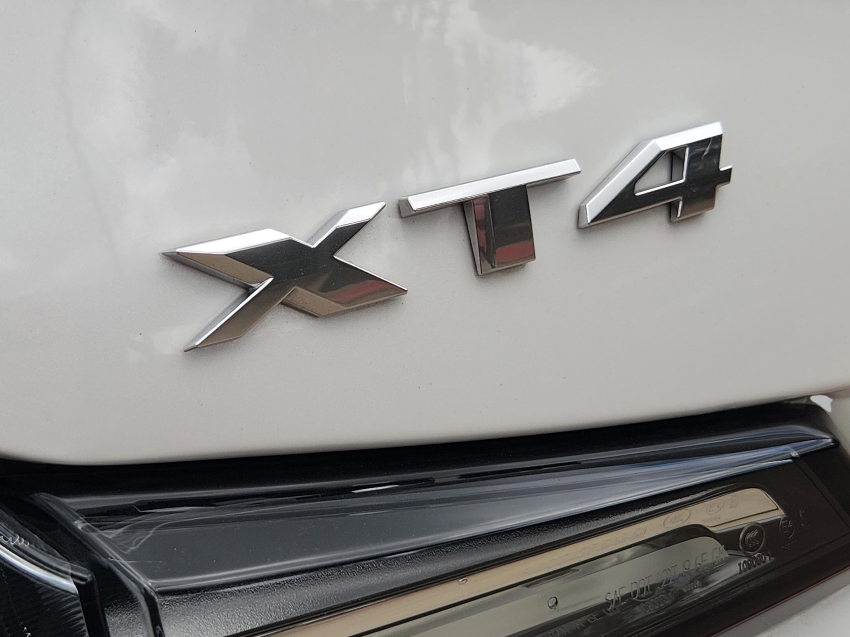 Used 2025 Cadillac XT4 Sport FWD image 31