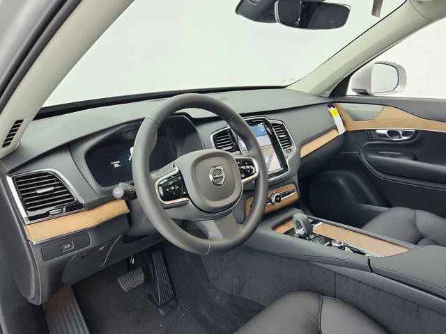 New 2025 Volvo XC90 B6 Plus w/ Protection Package Premier image 24