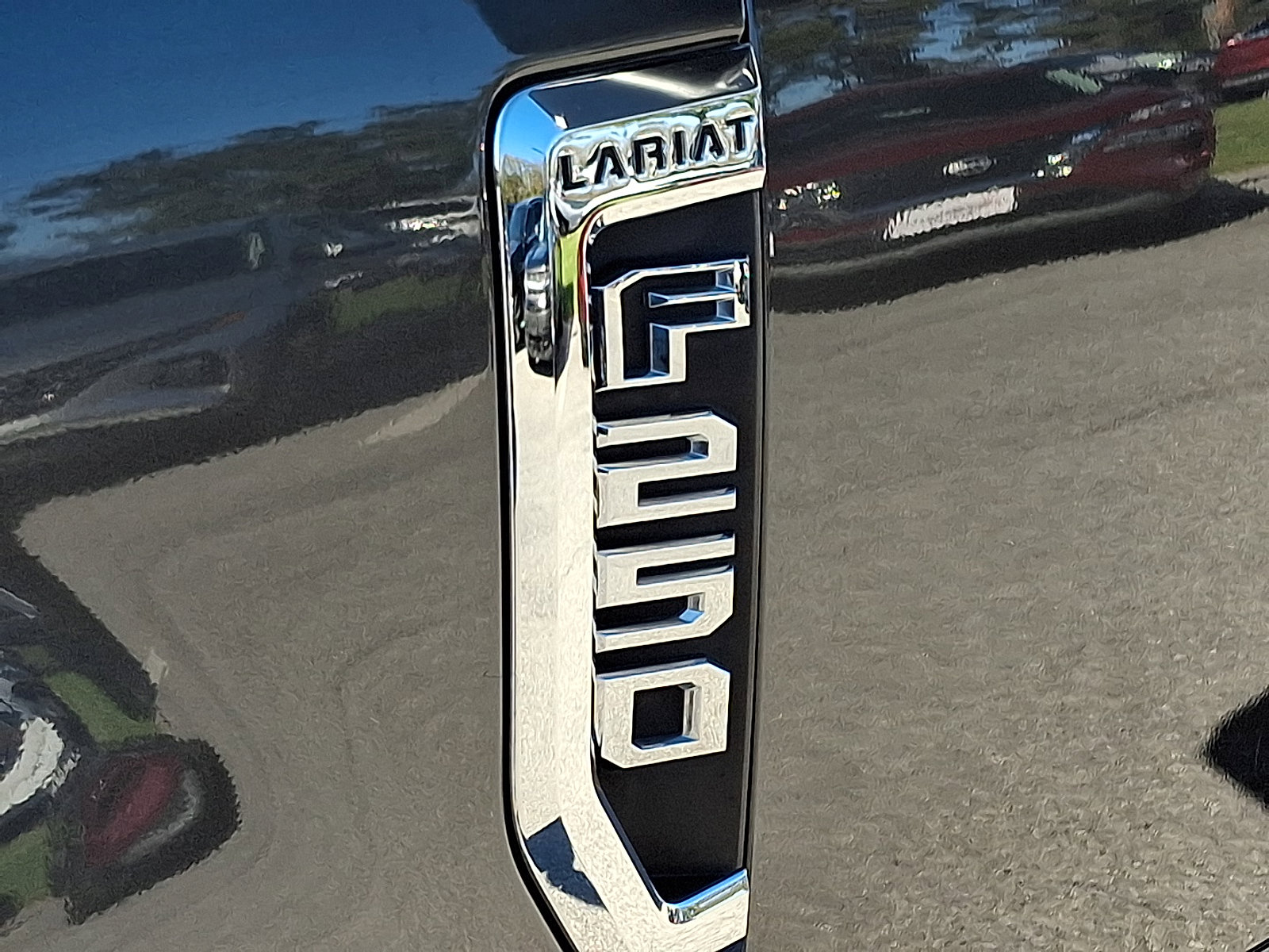 Used 2019 Ford F250 Lariat w/ Lariat Ultimate Package image 32