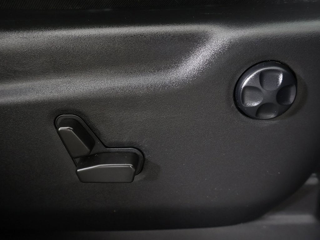 Used 2021 Jeep Grand Cherokee Limited image 35