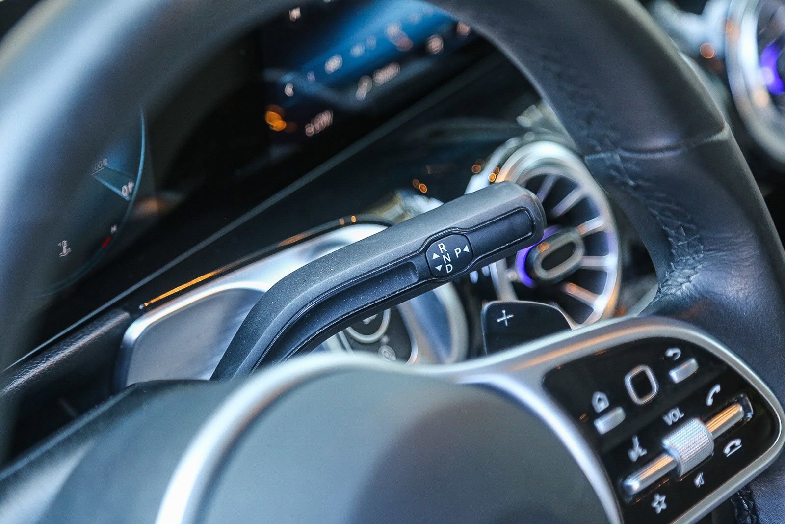 Certified 2022 Mercedes-Benz GLB 250 4MATIC image 18