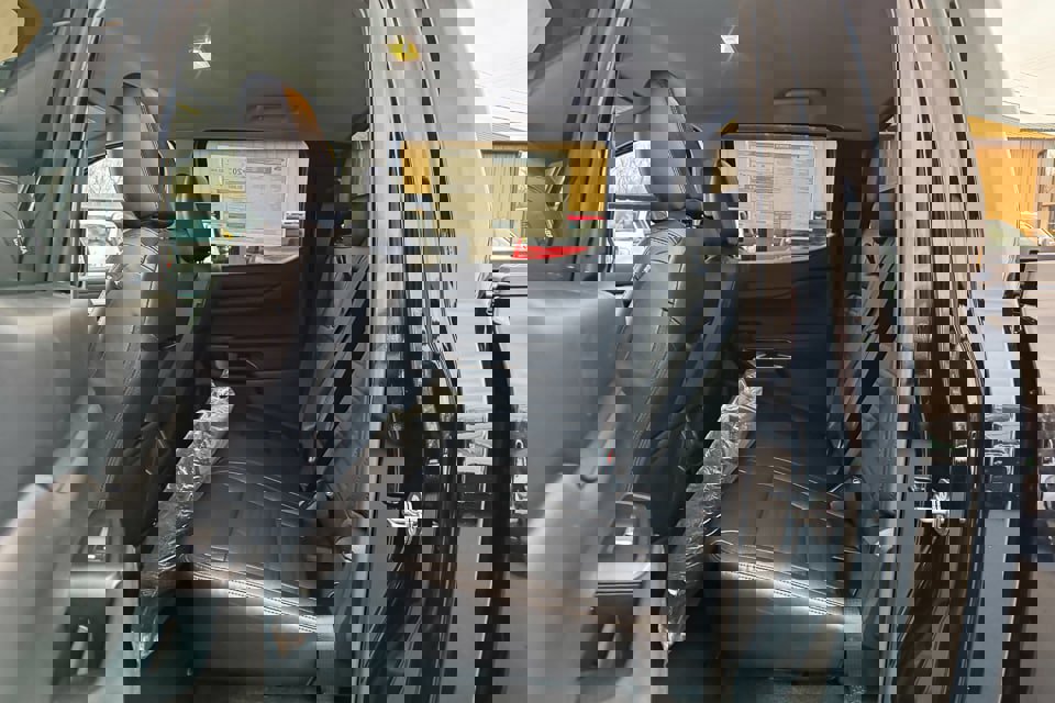 New 2025 Ford Ranger Lariat w/ Black Appearance Package image 18