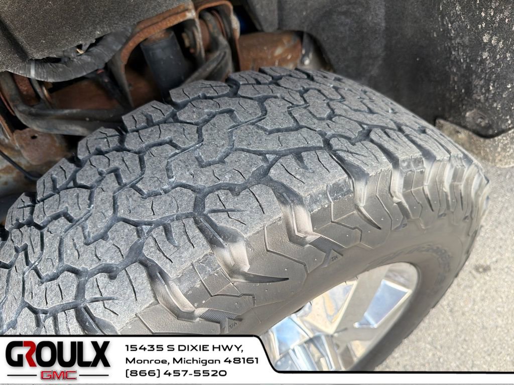 Used 2017 GMC Sierra 2500 SLE w/ SLE Preferred Package image 25