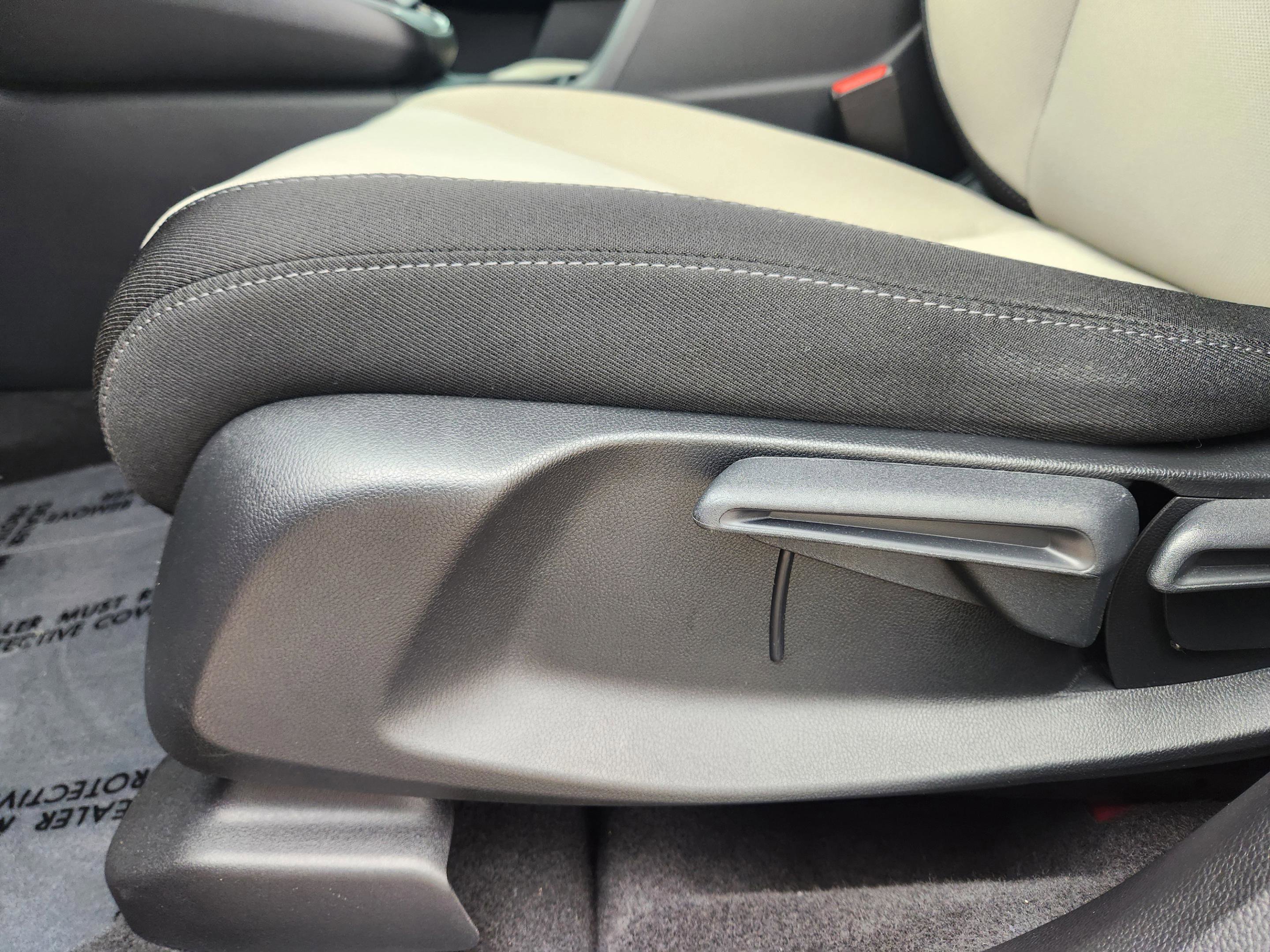 Certified 2025 Honda CR-V LX image 25