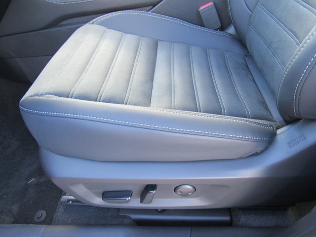 New 2026 Mitsubishi Outlander SE FWD image 13