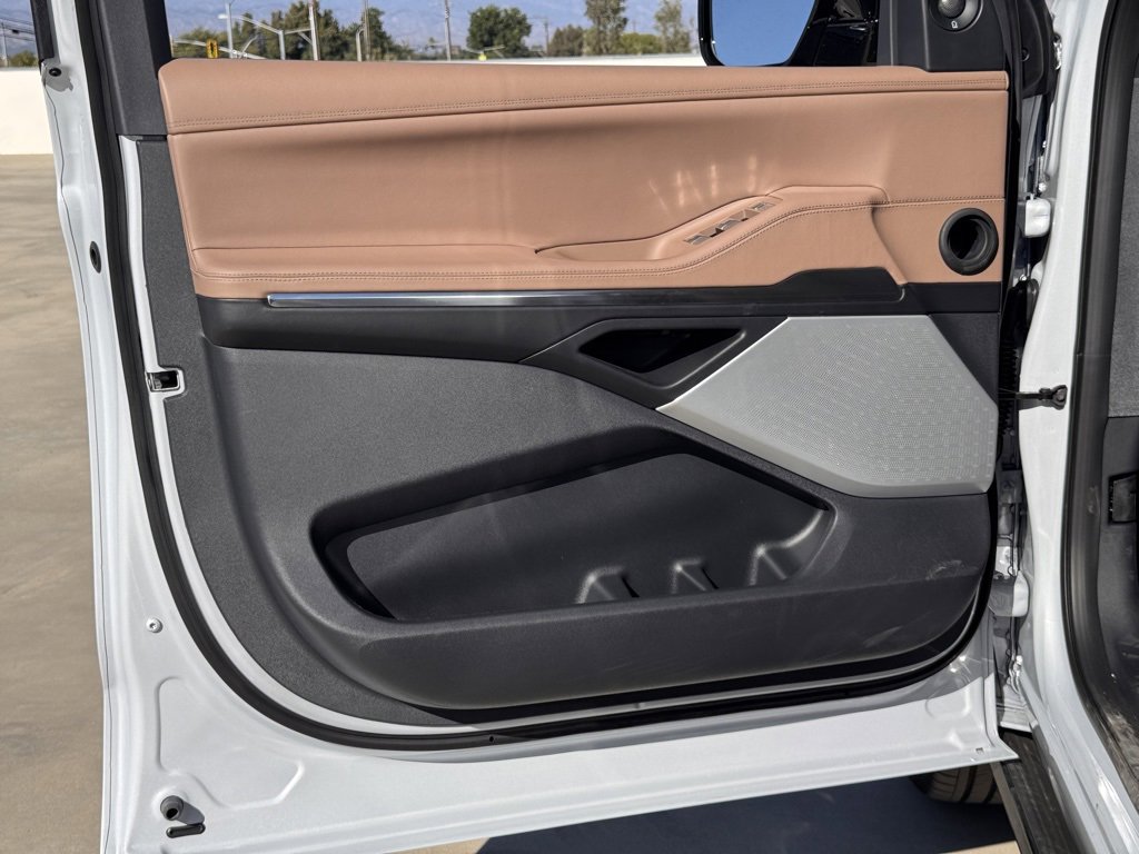 New 2025 Lincoln Navigator Black Label image 16