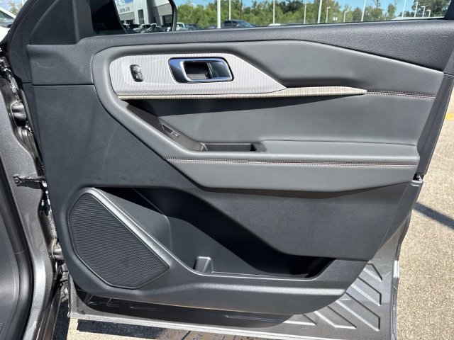 New 2026 Ford Explorer Active w/ Active Comfort Package RWD image 14