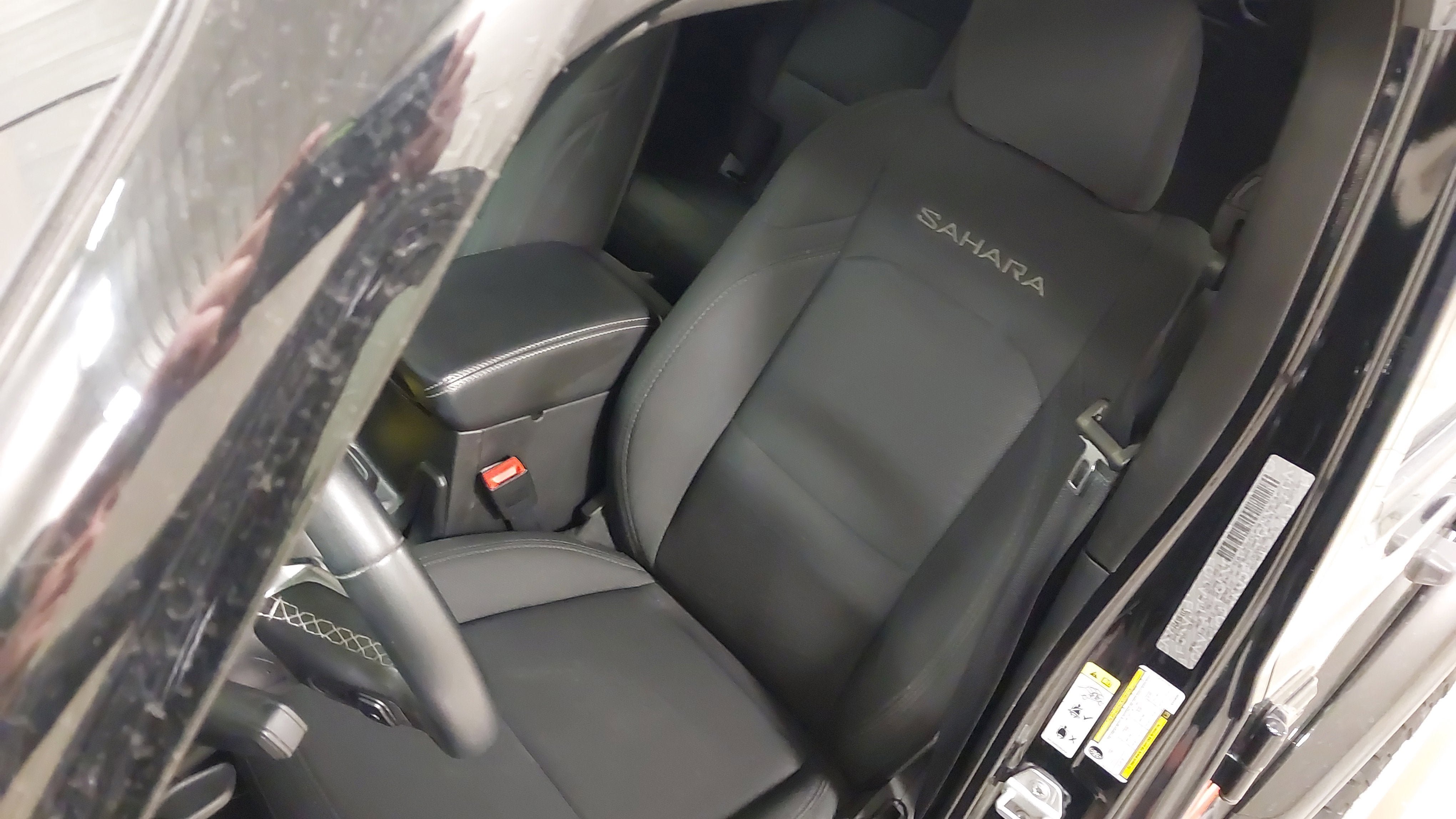 Used 2019 Jeep Wrangler Unlimited Sahara w/ Safety Group AWD/4WD image 22