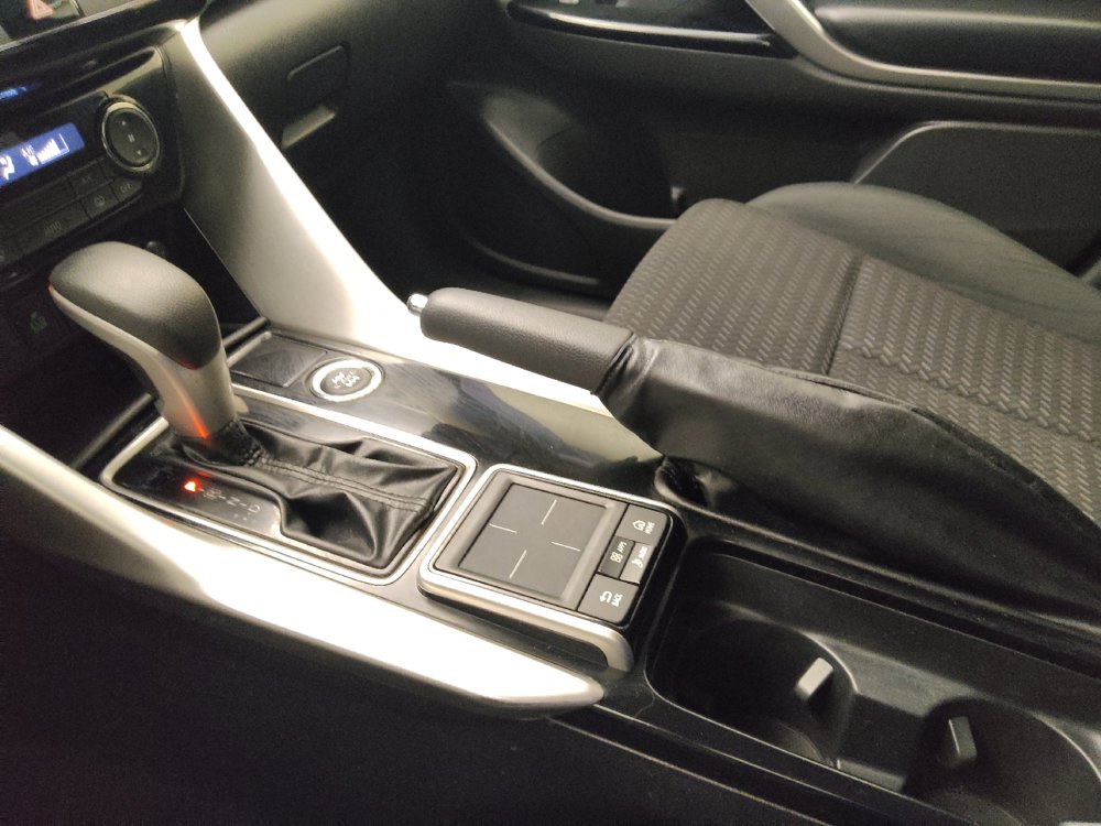 Used 2019 Mitsubishi Eclipse Cross AWD image 26