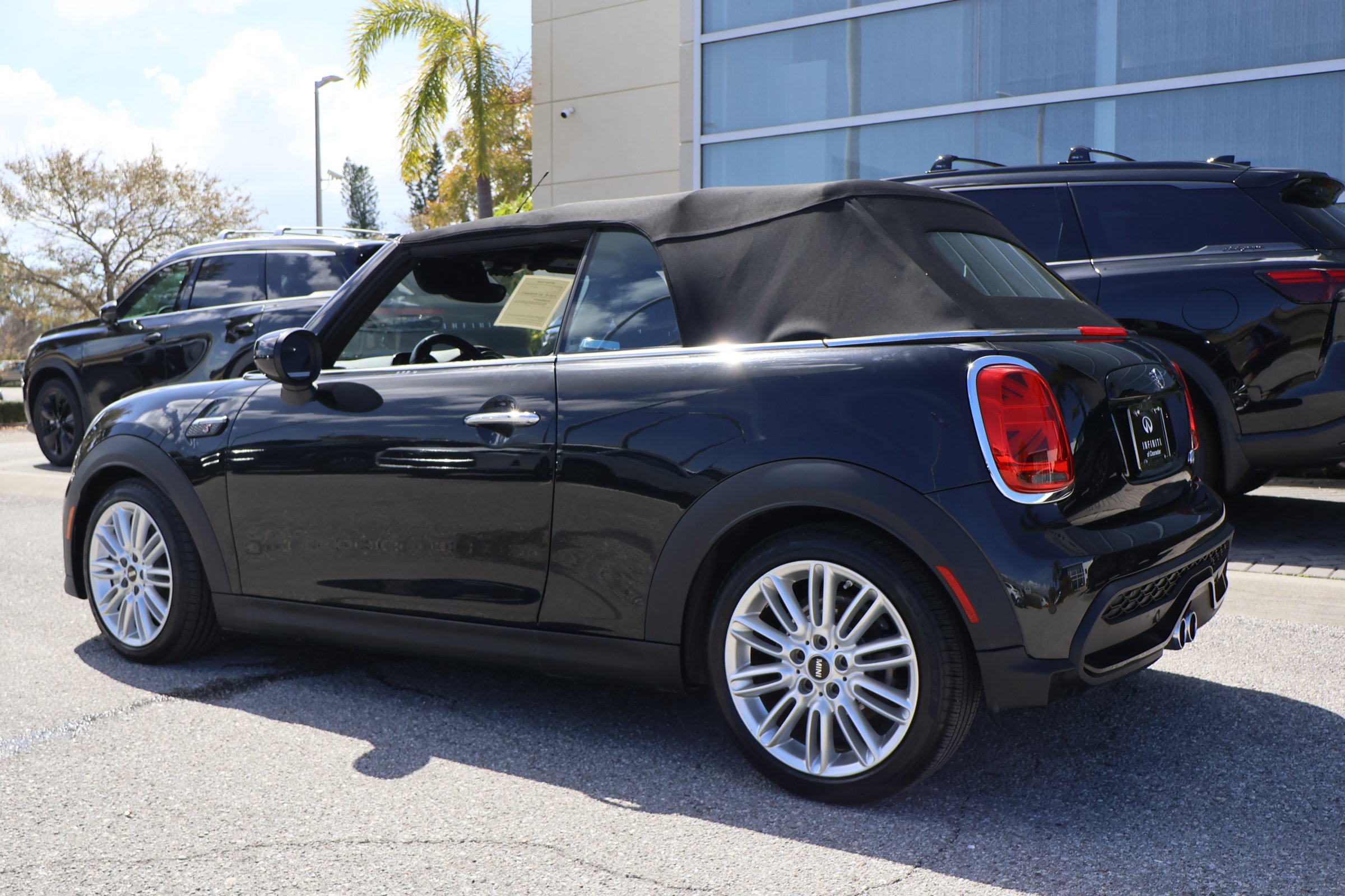 Used 2024 MINI Cooper S image 7