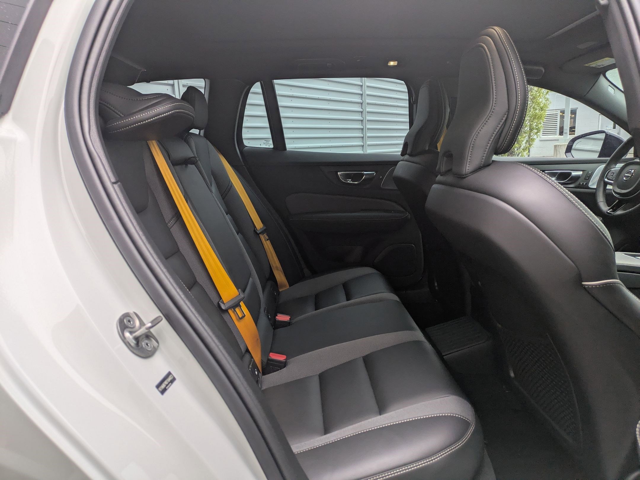 Used 2025 Volvo V60 T8 Polestar image 28