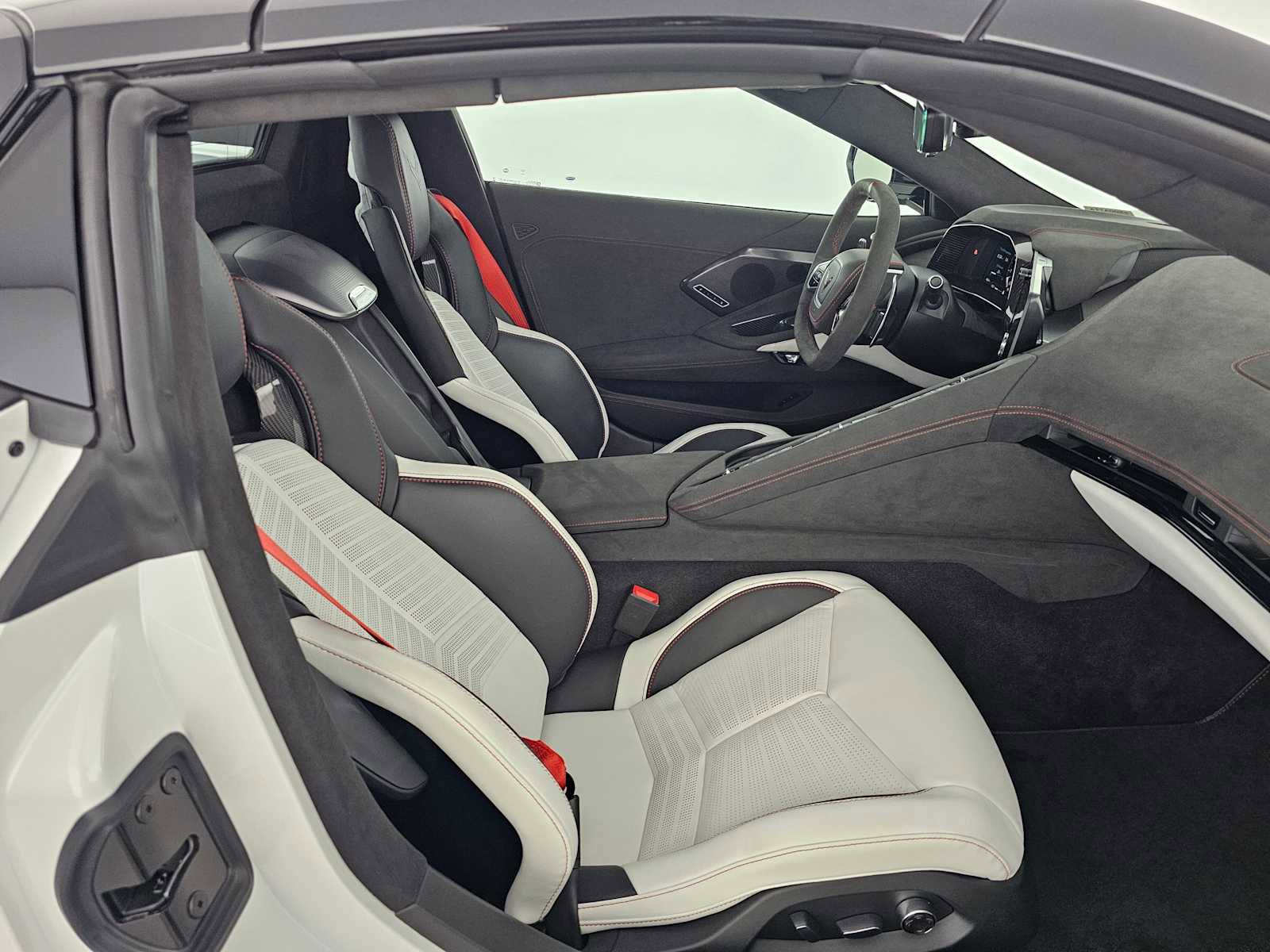 Used 2023 Chevrolet Corvette Stingray Premium Conv w/ Z51 Performance Package image 10