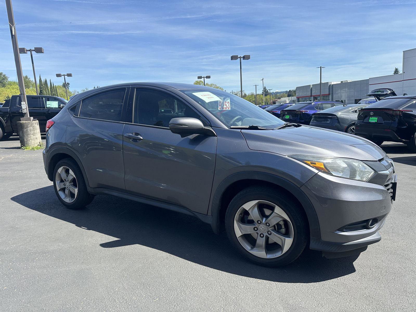 Used 2017 Honda HR-V EX image 7