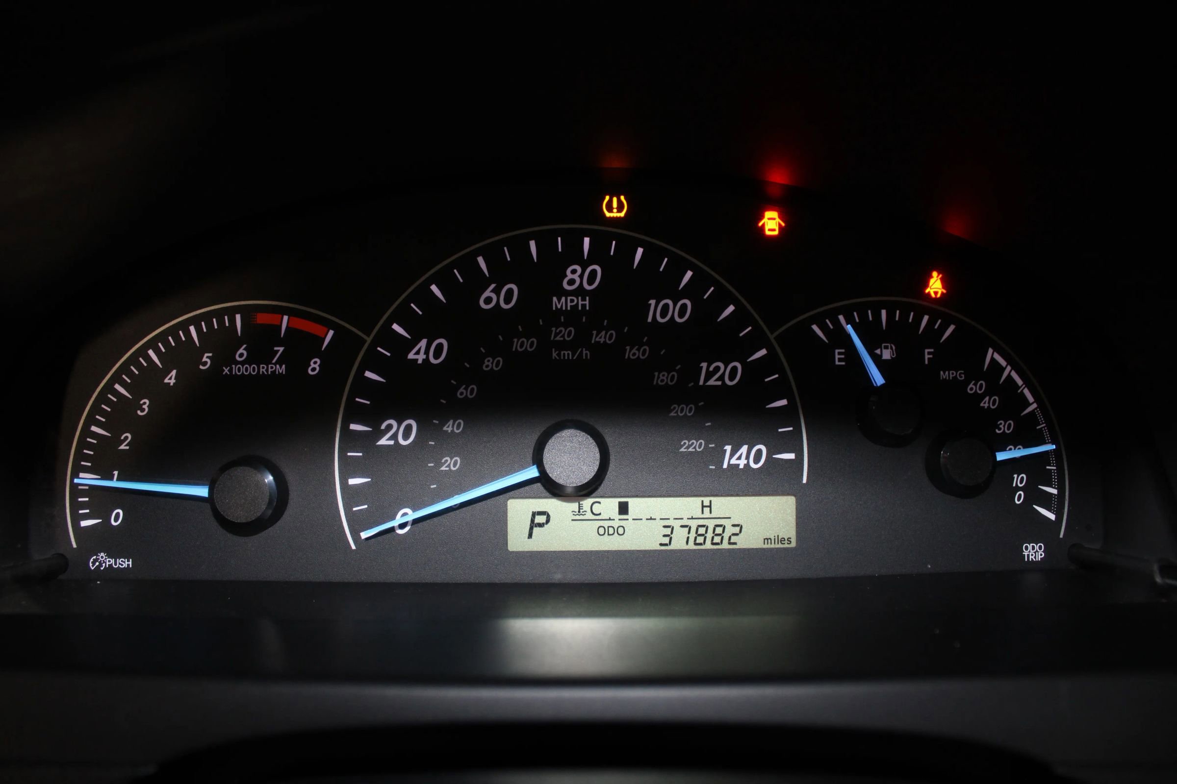 Used 2012 Toyota Camry L FWD image 12