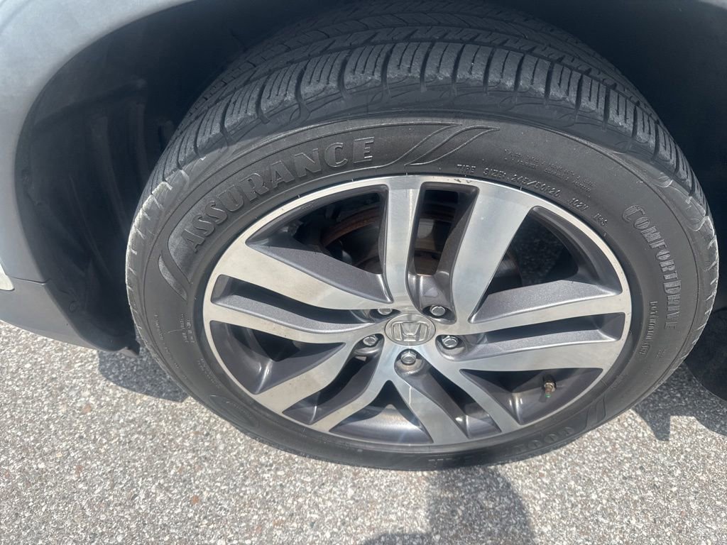Used 2017 Honda Pilot Elite image 9
