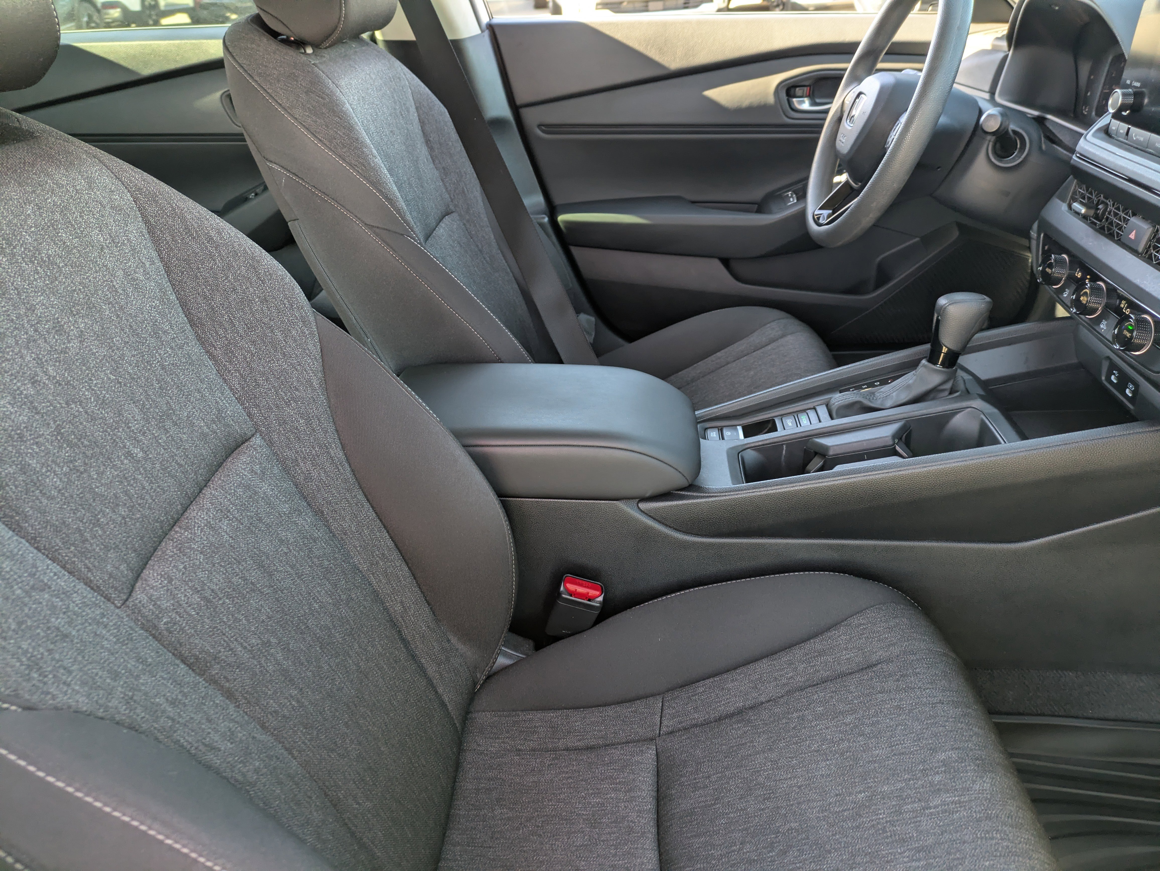 Used 2023 Honda Accord EX image 11