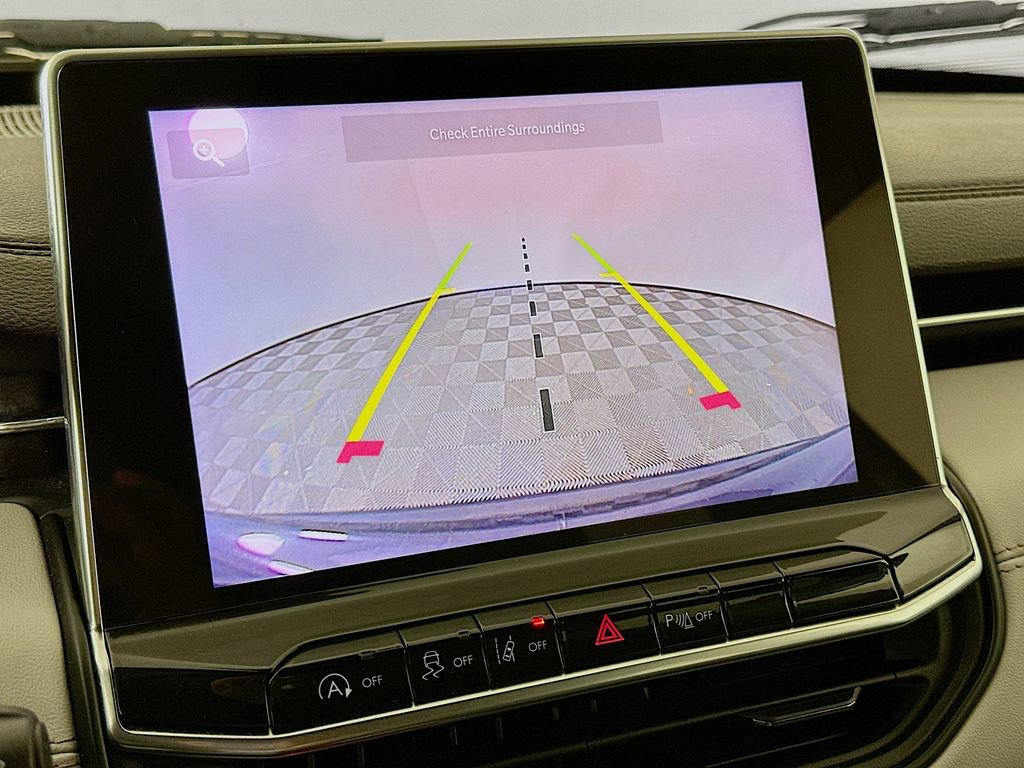 Used 2024 Jeep Compass Limited image 21