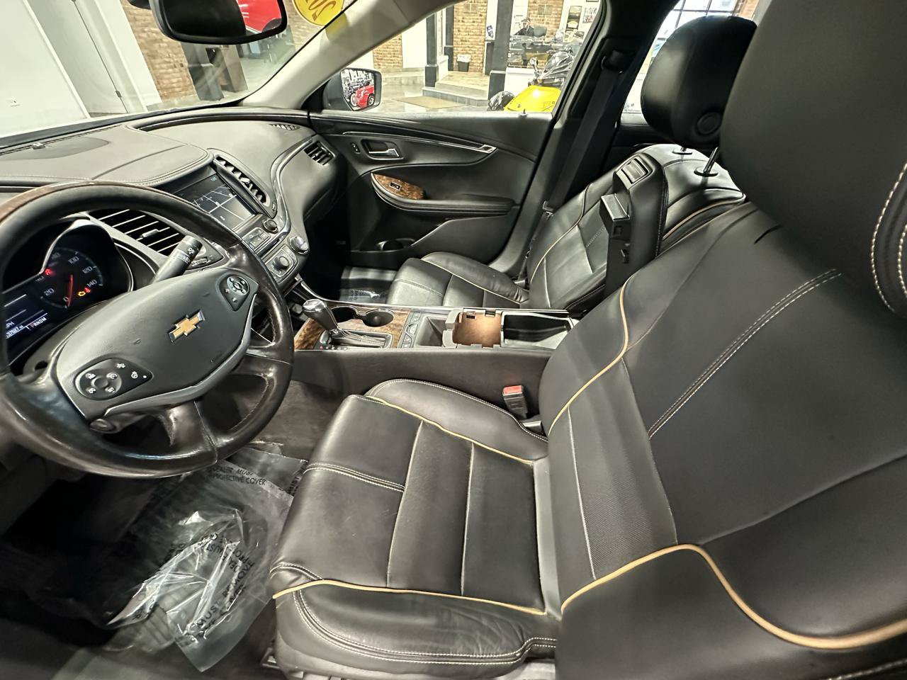 Used 2014 Chevrolet Impala LTZ FWD image 11