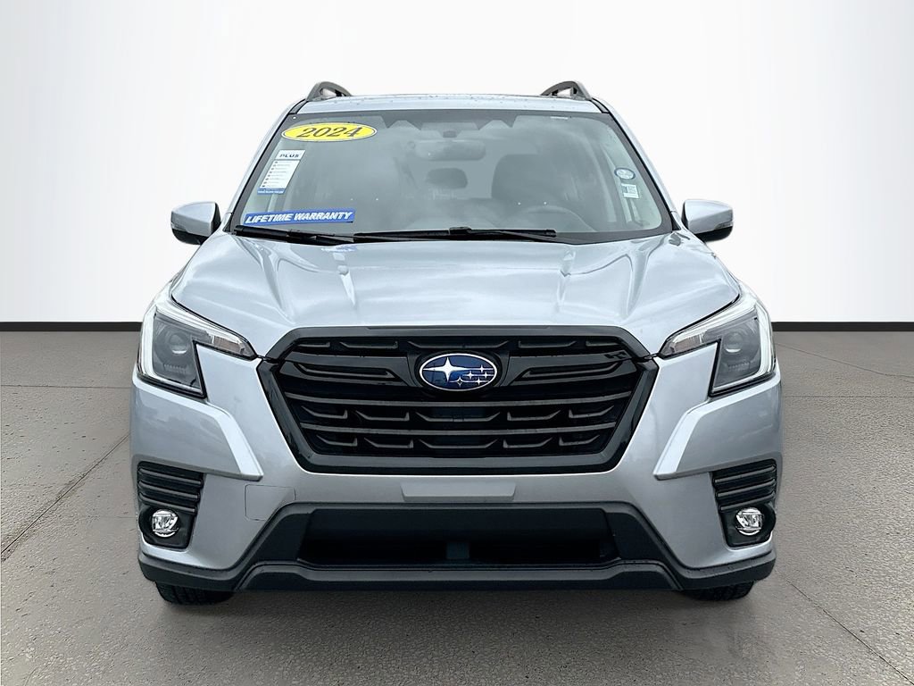 Used 2024 Subaru Forester Limited image 2