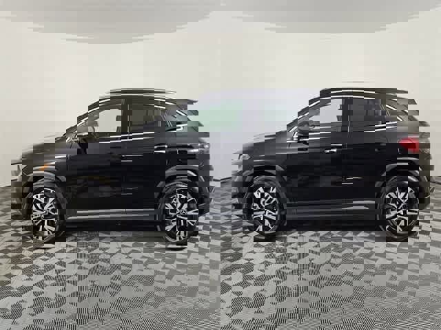 Certified 2025 Mercedes-Benz GLA 250 4MATIC image 8