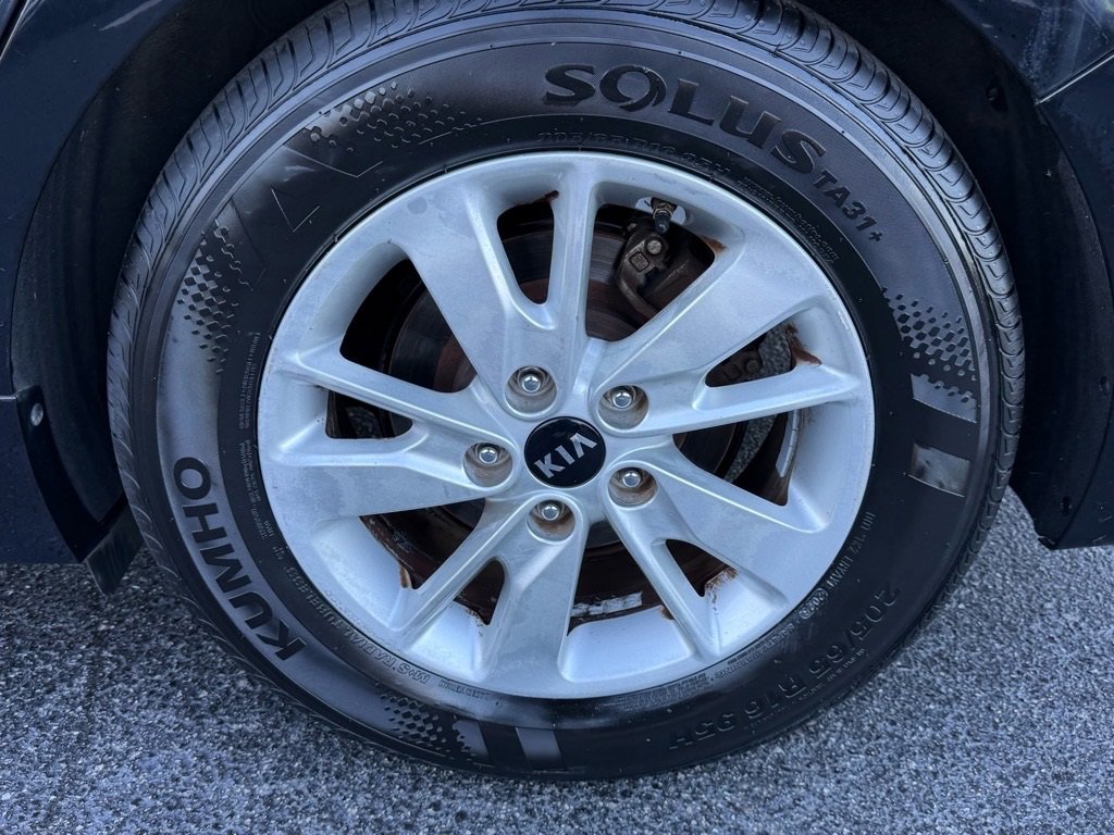 Used 2018 Kia Optima LX image 11