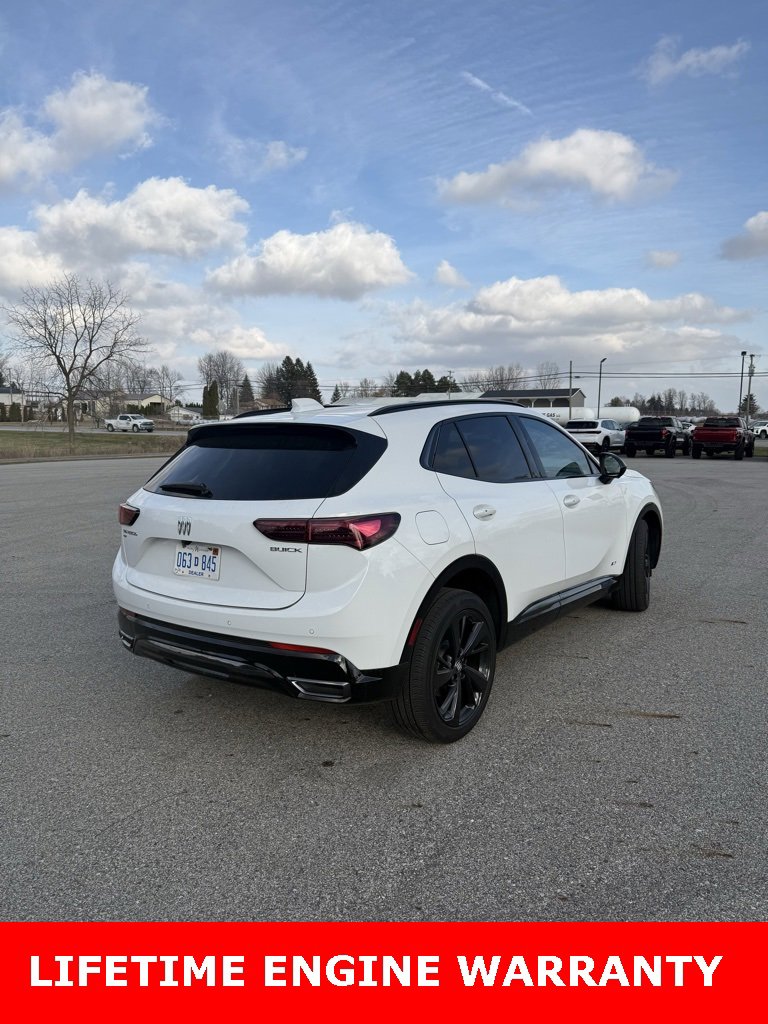 Used 2025 Buick Envision Sport Touring image 4