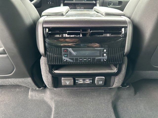 New 2024 Jeep Wagoneer 4WD w/ Convenience Group I image 21