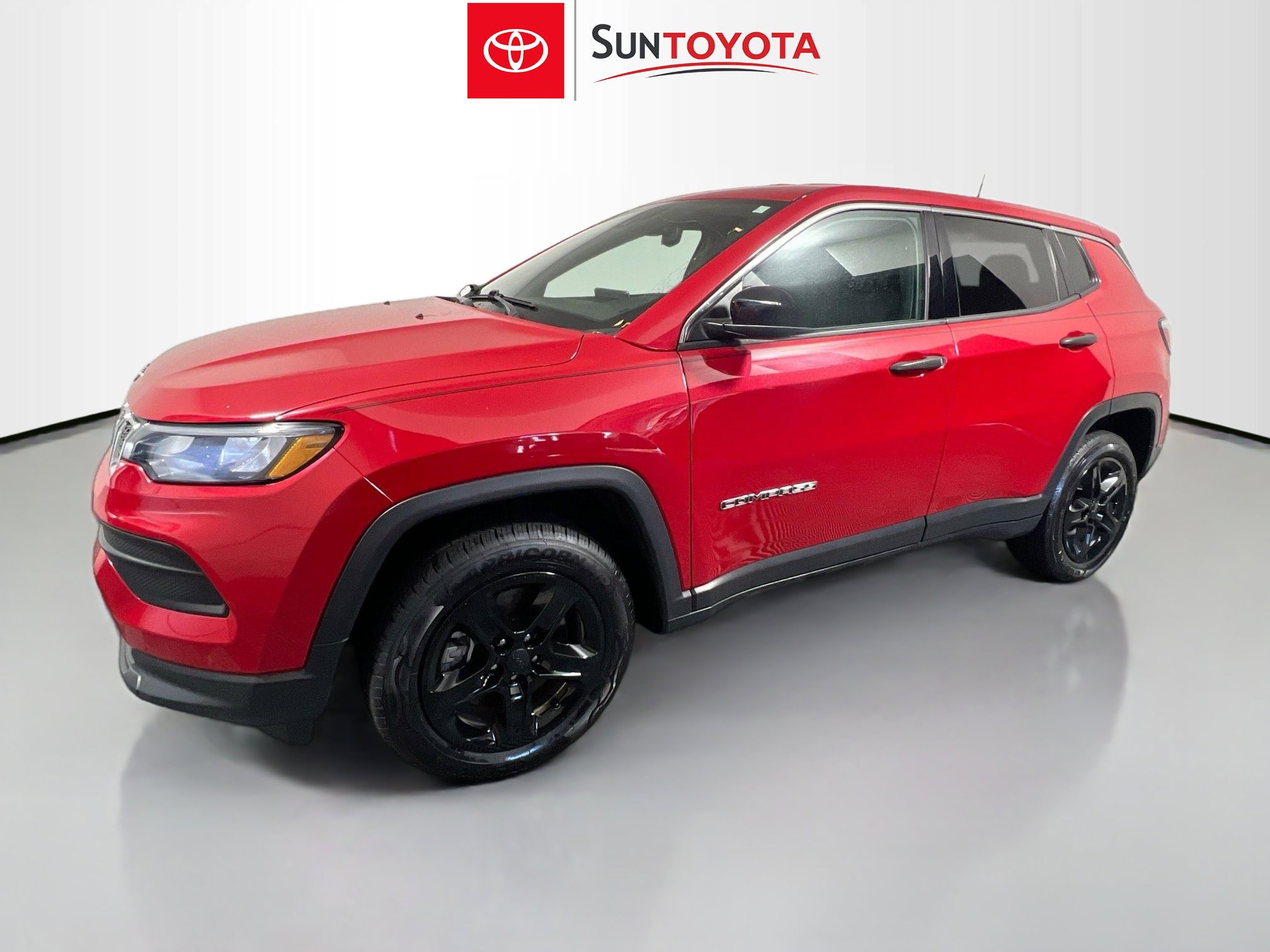 Used 2023 Jeep Compass Sport image 9