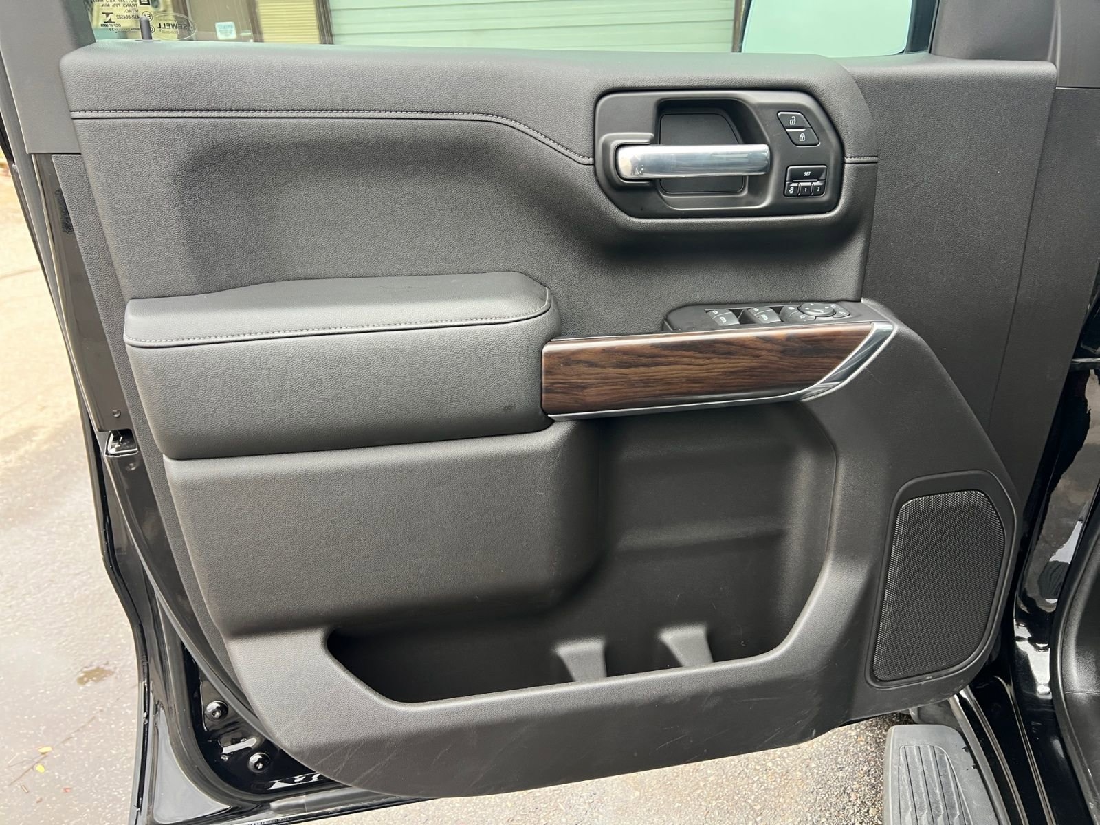 Used 2020 GMC Sierra 1500 SLT image 19