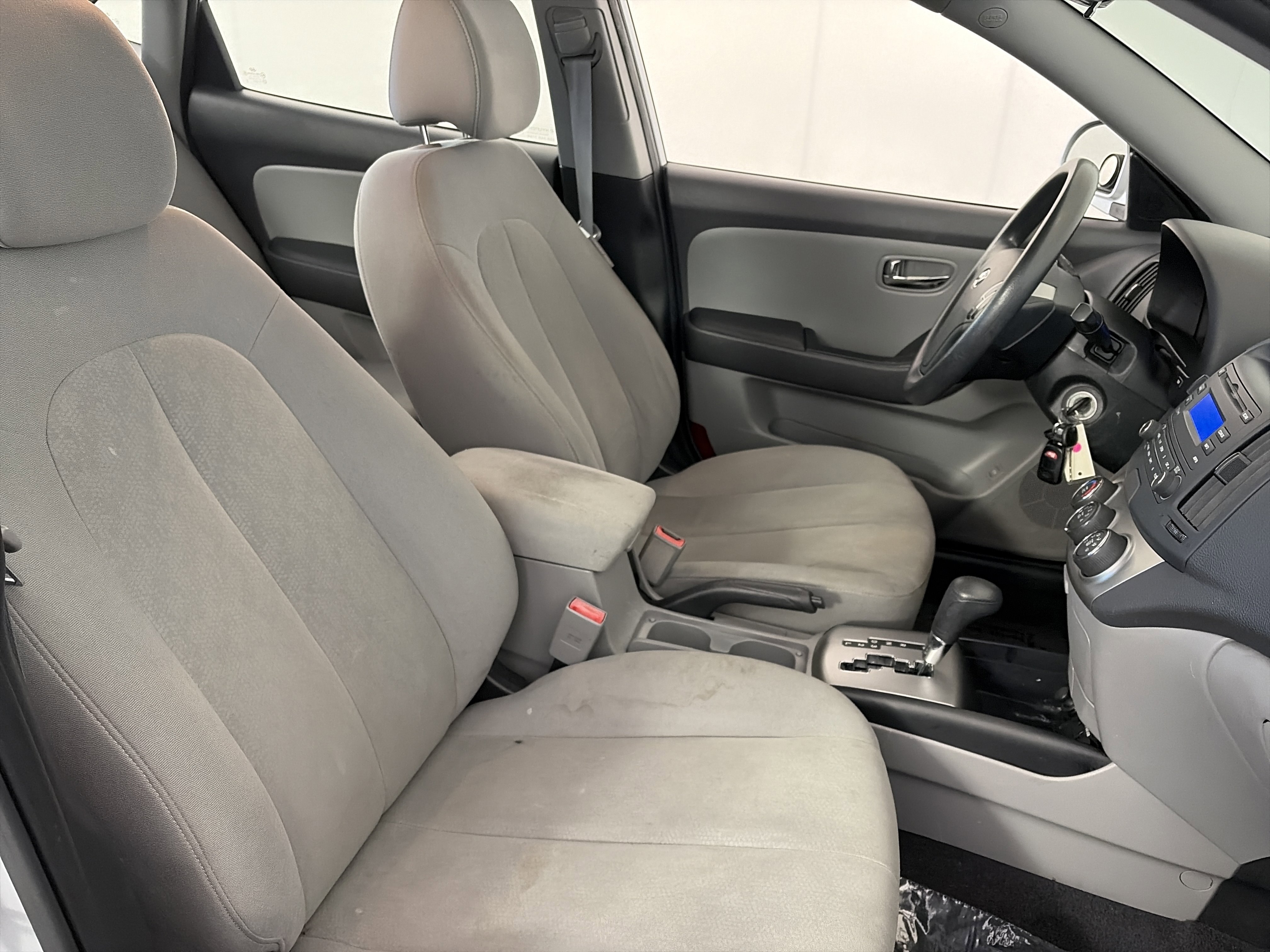 Used 2010 Hyundai Elantra GLS w/ Sunroof Pkg 3 image 26