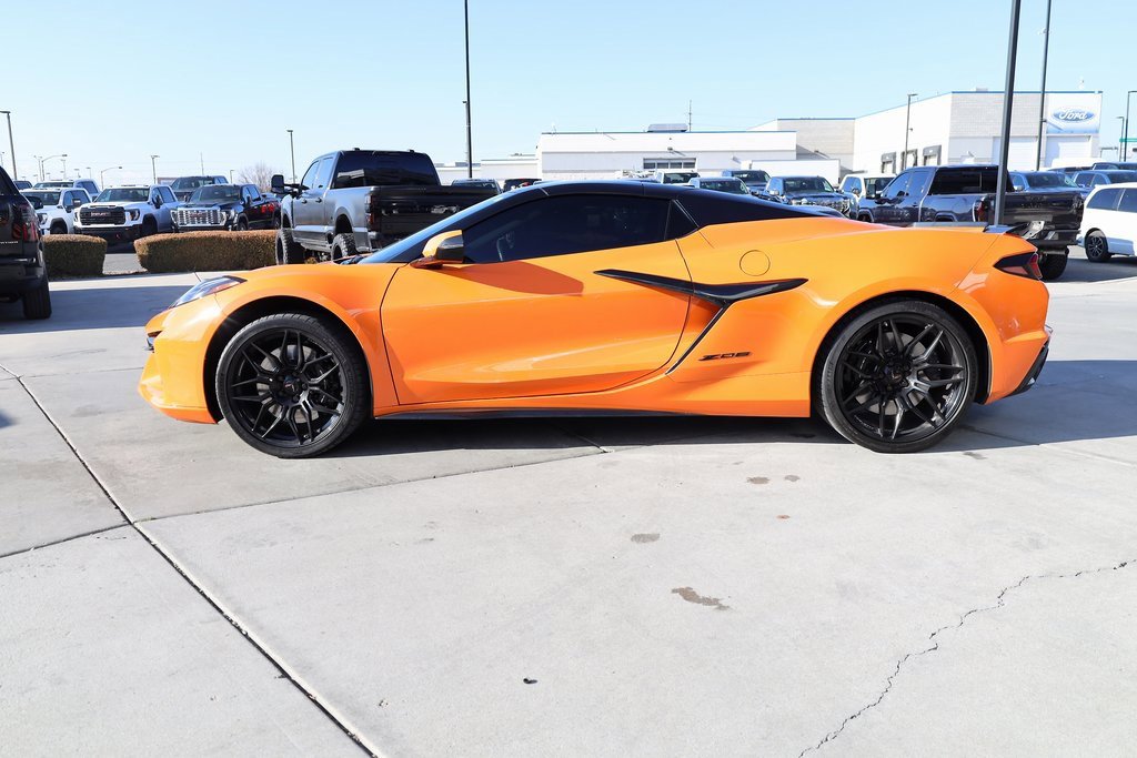 Used 2024 Chevrolet Corvette Z06 image 3