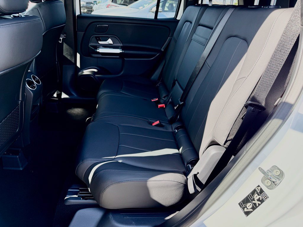 New 2026 Mercedes-Benz GLB 250 image 30