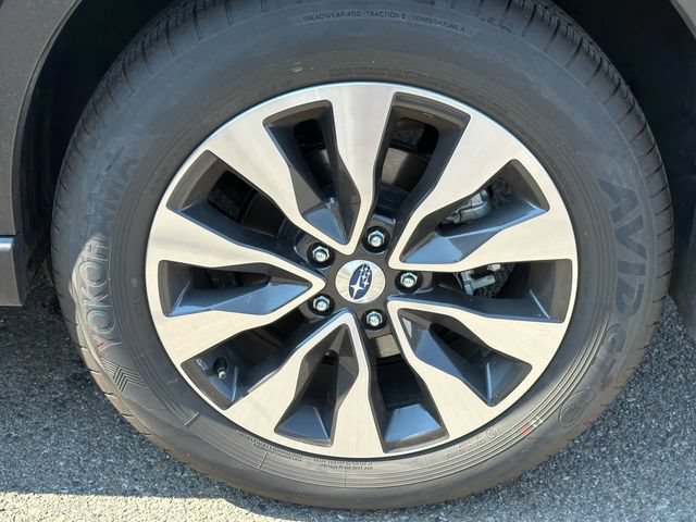 Used 2025 Subaru Outback Limited AWD/4WD image 13
