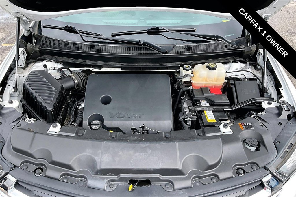 Used 2022 Chevrolet Traverse LS FWD image 29