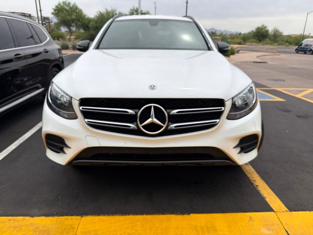 Used 2019 Mercedes-Benz GLC 300 4MATIC image 4