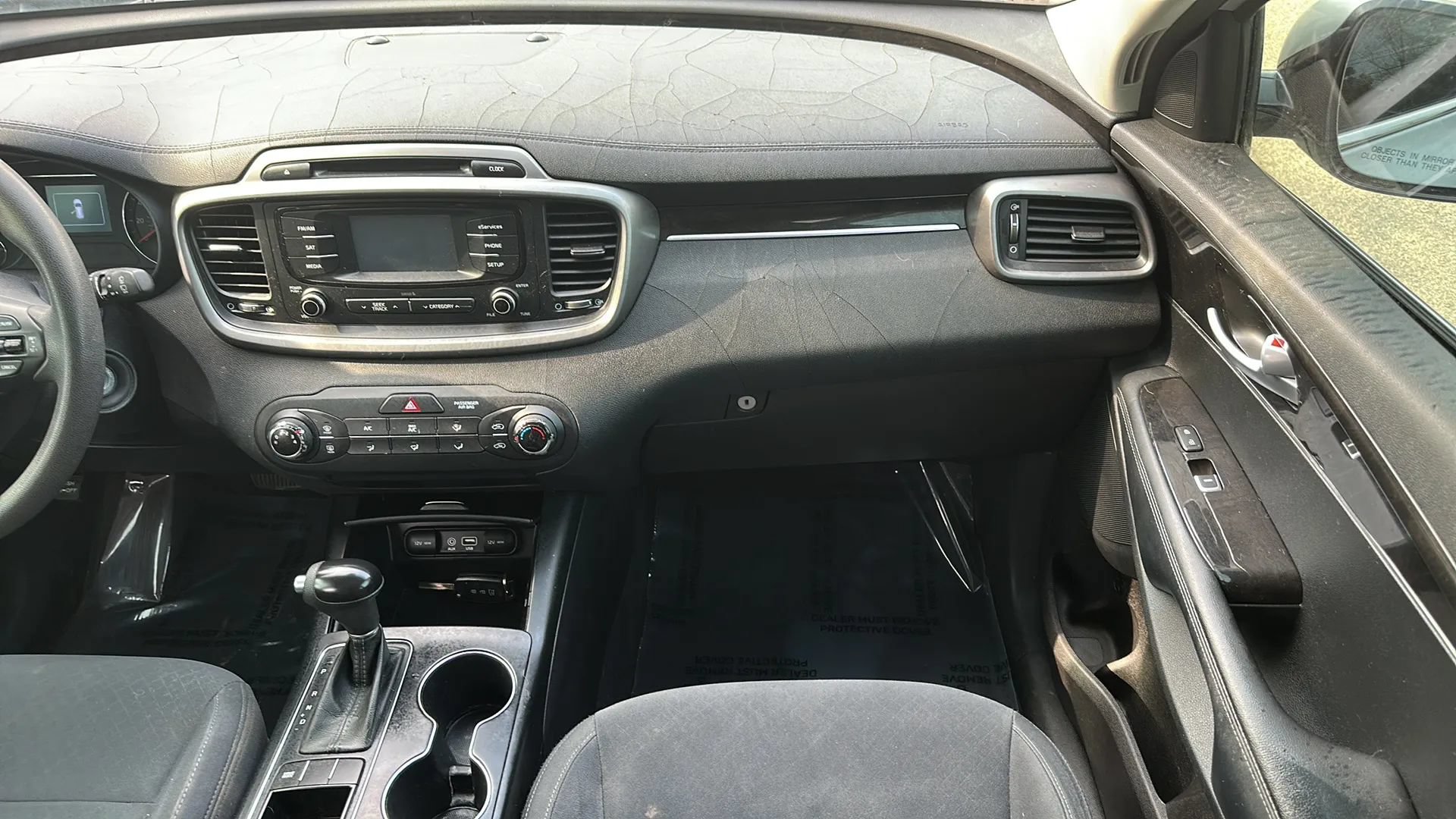 Used 2016 Kia Sorento FWD image 26