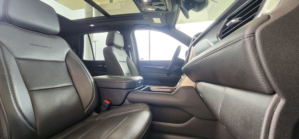 Used 2023 GMC Yukon Denali w/ Max Trailering Package RWD image 29