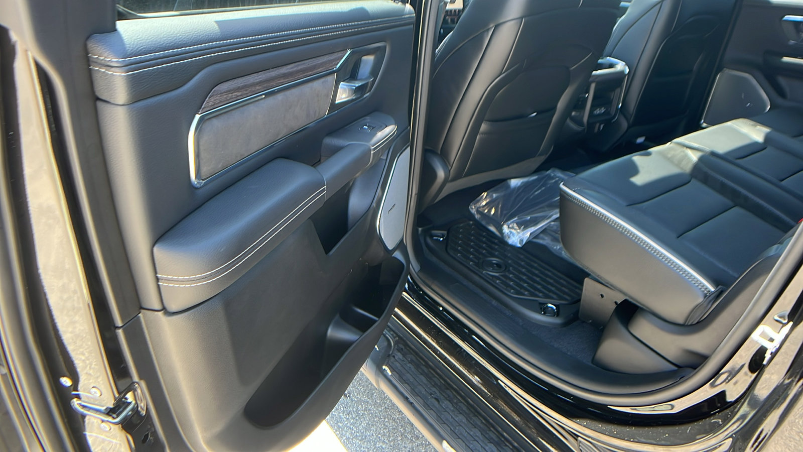 New 2026 RAM 1500 Laramie w/ Night Edition image 20