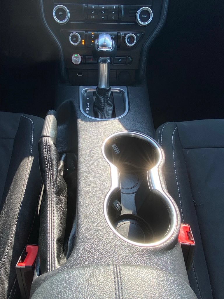 Used 2020 Ford Mustang Coupe RWD image 20