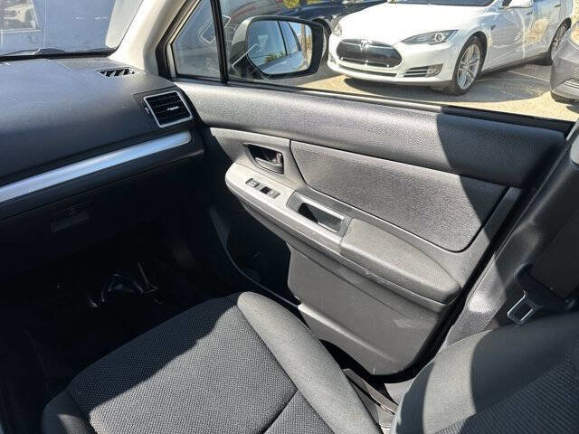 Used 2016 Subaru Crosstrek 2.0i image 38