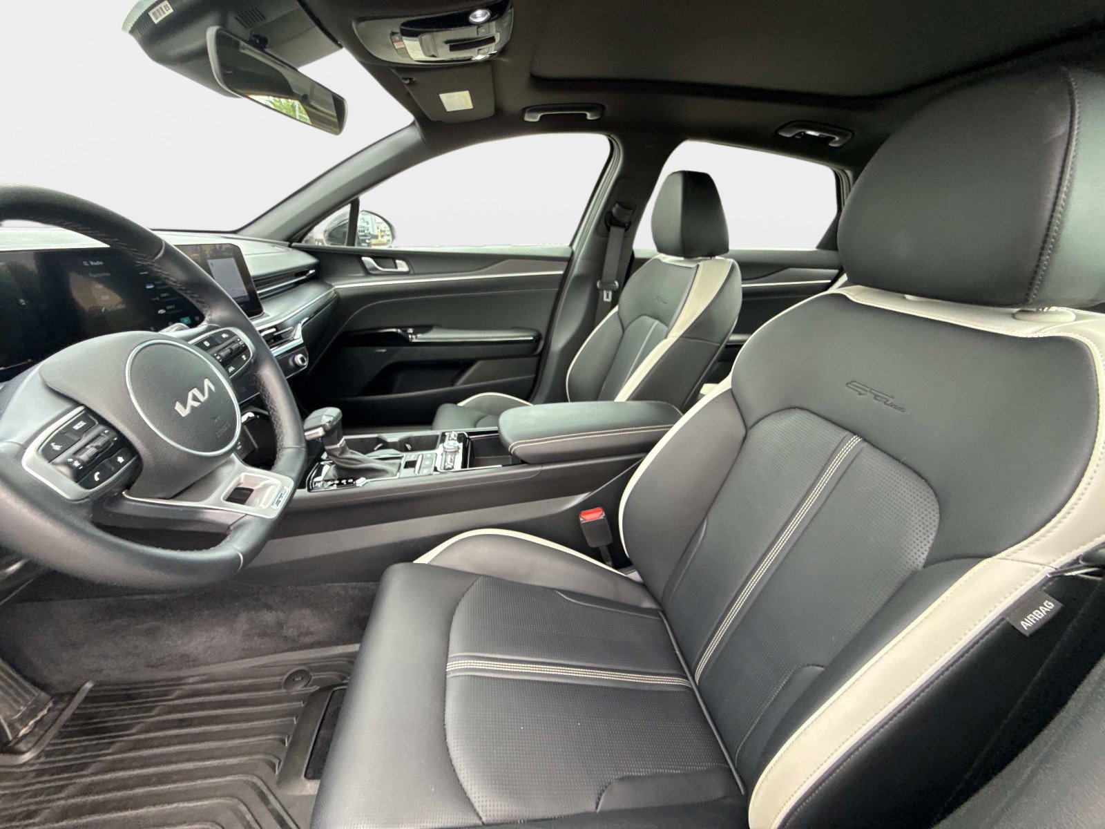 Used 2025 Kia K5 GT-Line w/ GT-Line Premium Package image 22